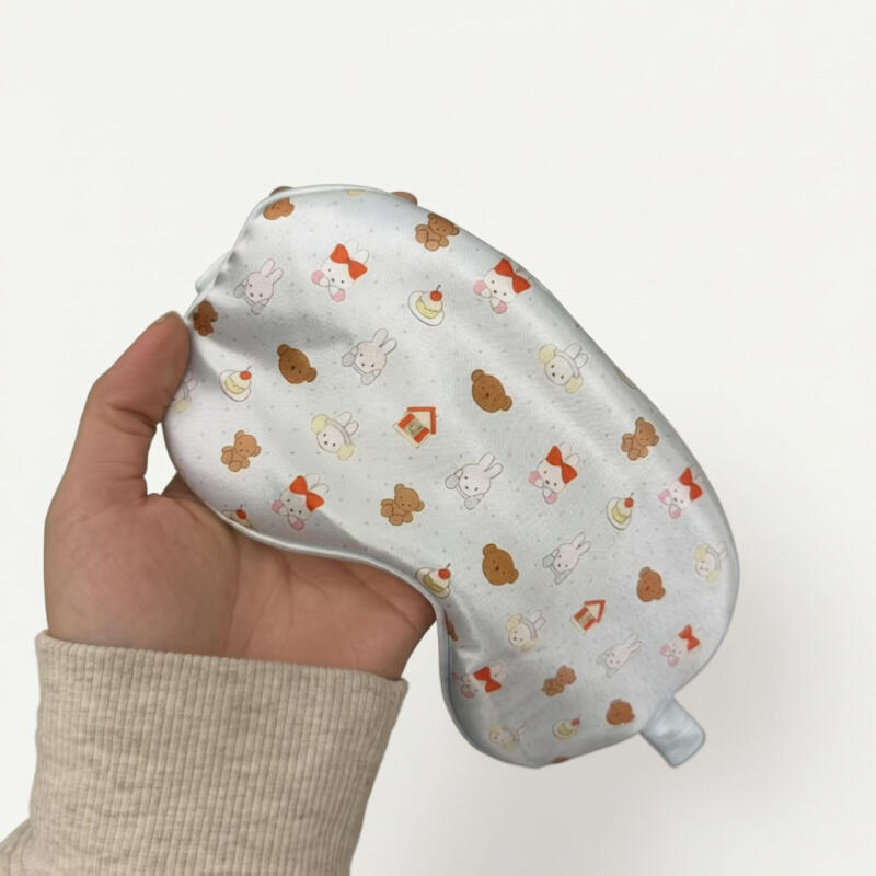 قناع عين كرتوني لطيف على شكل أ - مراجعة Travel Accessories Eye Mask وسعره