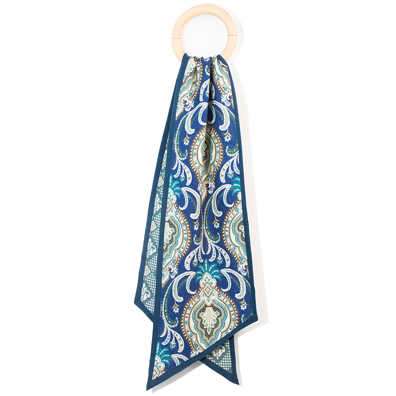 وشاح نسائي نحيف قابل للعكس من  - مراجعة Travel Accessories Neck وسعره