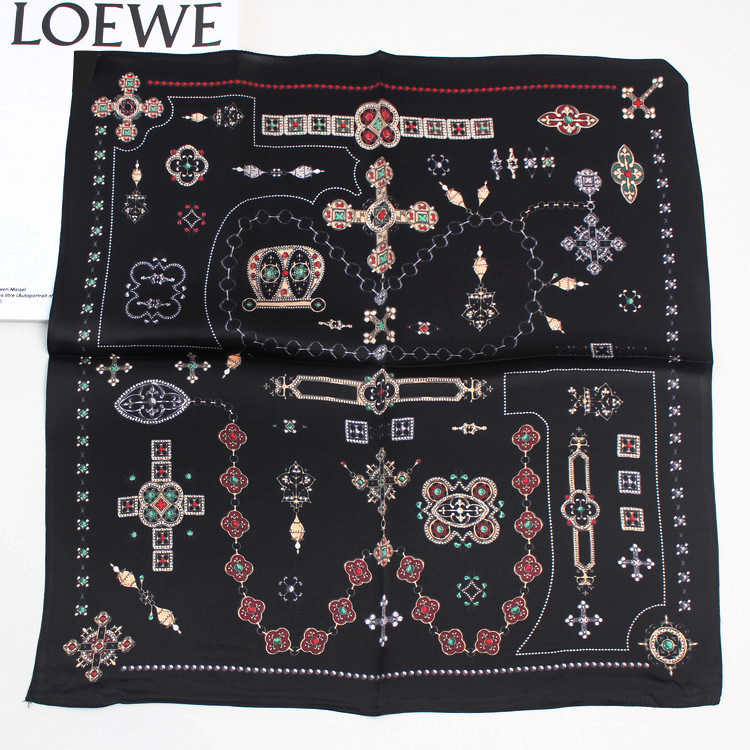 وشاح حرير التوت 12 مم نسائي مر - مراجعة Travel Accessories Neck وسعره